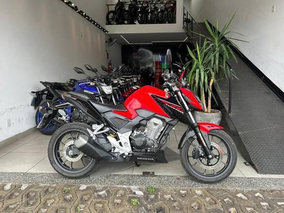 HONDA CB 300F TWISTER CBS 